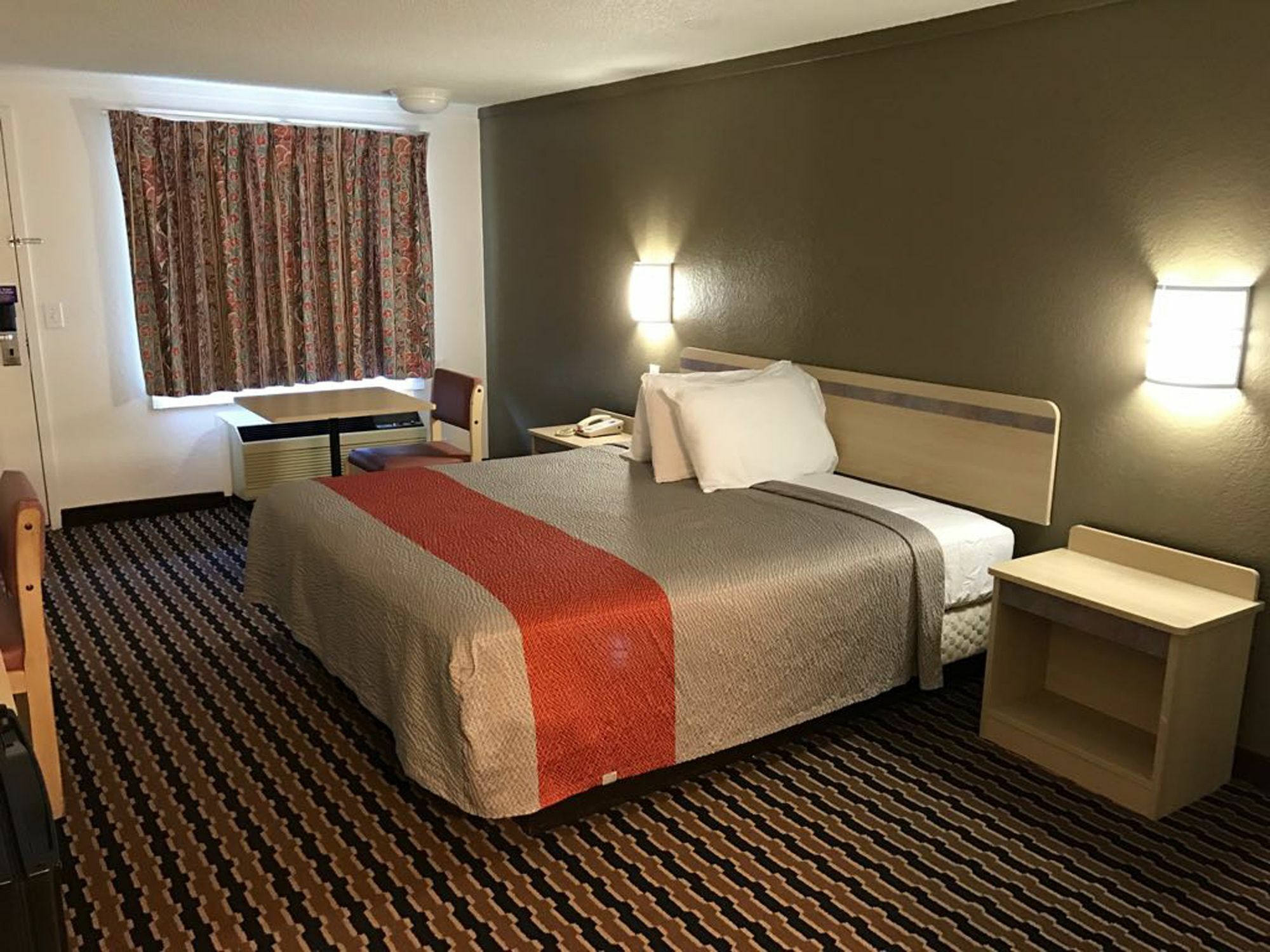 Rodeway Inn Шаронвілл Екстер'єр фото